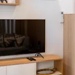 Апартаменты Mam Heat River Nest - Darque Village Centre